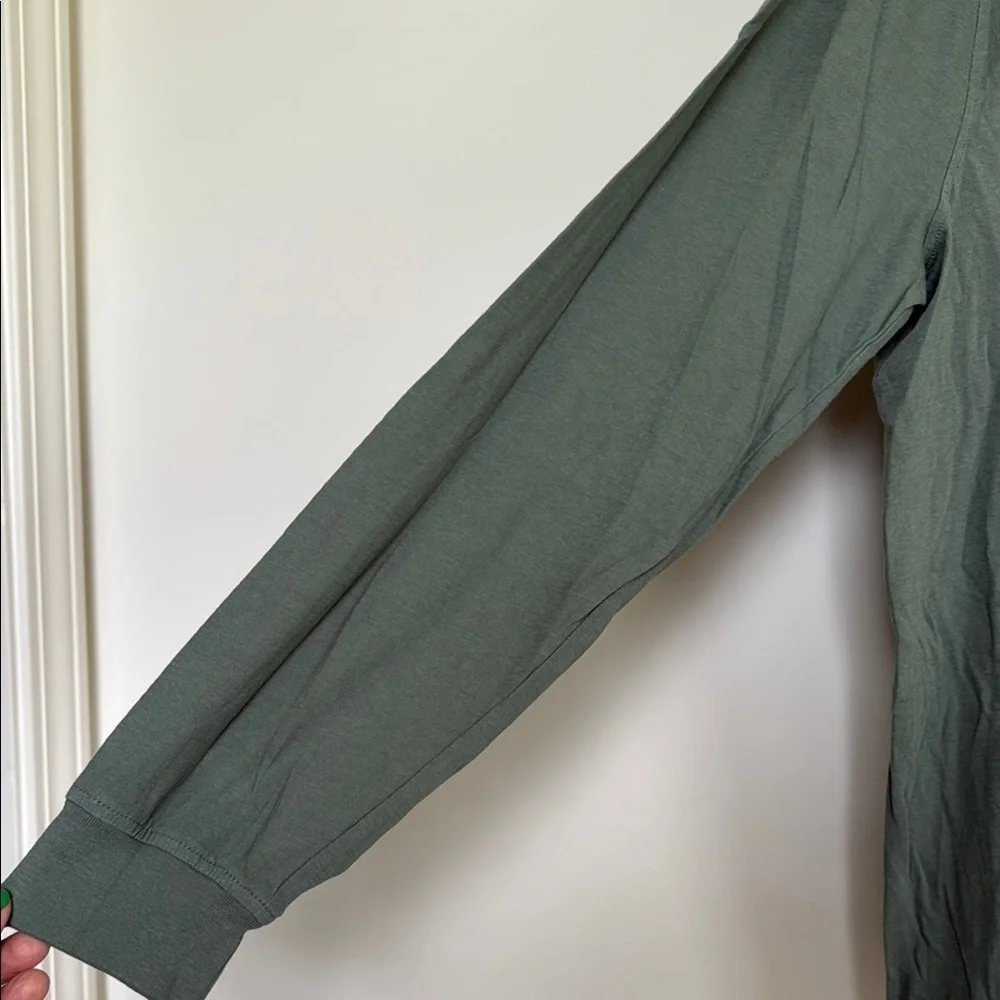 J. Crew men’s Green Sweatshirt Hoodie